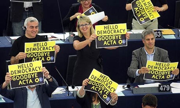 Zastupnici EU parlamenta odbacili ACTA-u Zastupnici EU parlamenta odbacili ACTA-u