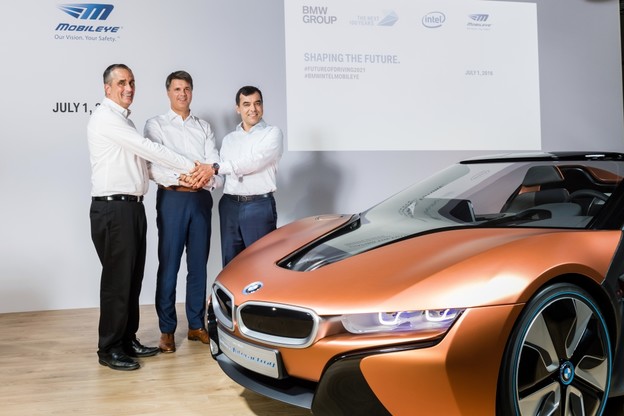 Intel i BMW kreću u produkciju autonomnih automobila