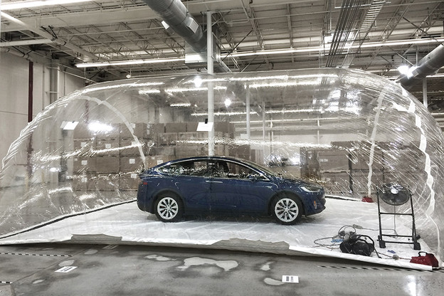 Tesla Model X protiv biološkog oružja
