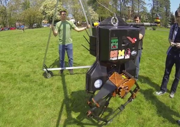 VIDEO: ATRIAS robot prošetao parkom