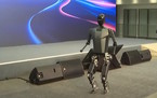 VIDEO: I Kina ima dvonožnog robota hodača
