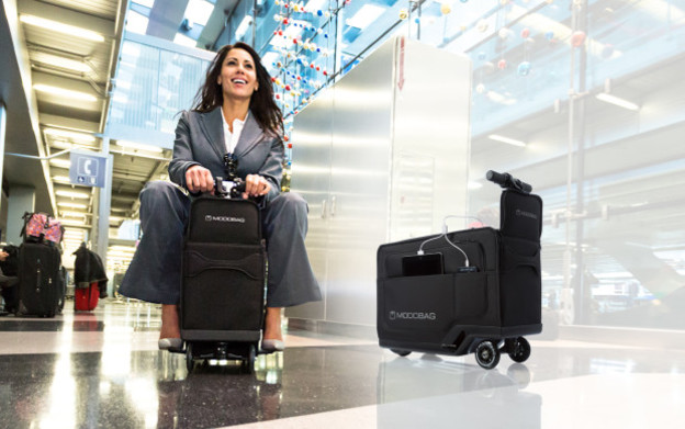 VIDEO: Kofer je novo prijevozno sredstvo