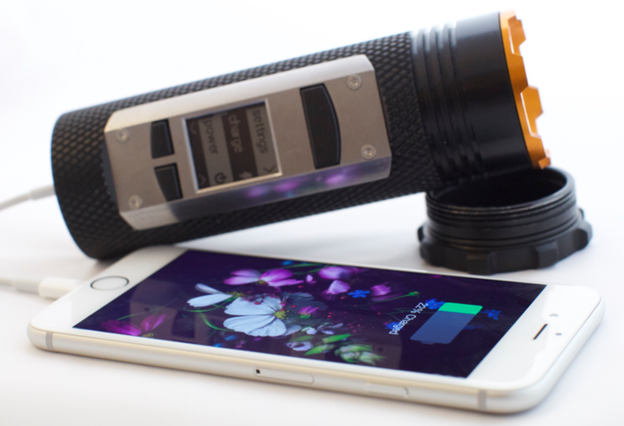 VIDEO: Multifunkcijska pametna svjetiljka s GPS-om