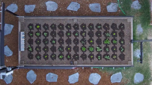 VIDEO: Open Source robot farmer