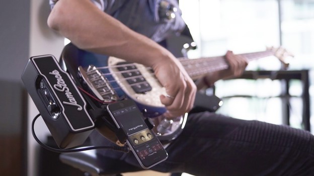 VIDEO: Pojačalo koje se fizički spaja direktno na gitaru