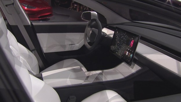VIDEO: Predstavljen najpovoljniji Tesla automobil