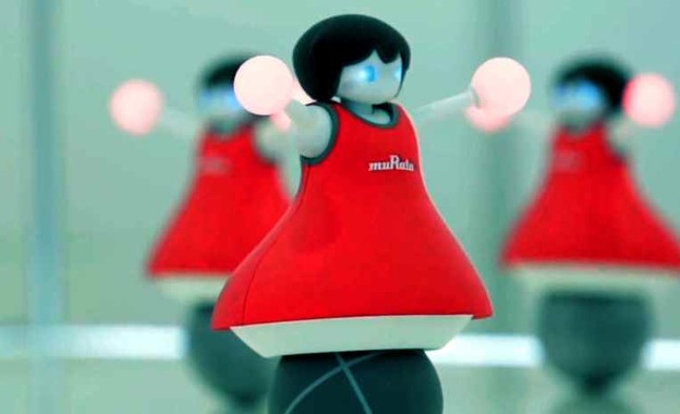 Video: Predstavljene cheerleaders robotice