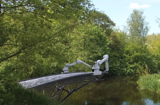 VIDEO: Roboti printaju željezne mostove