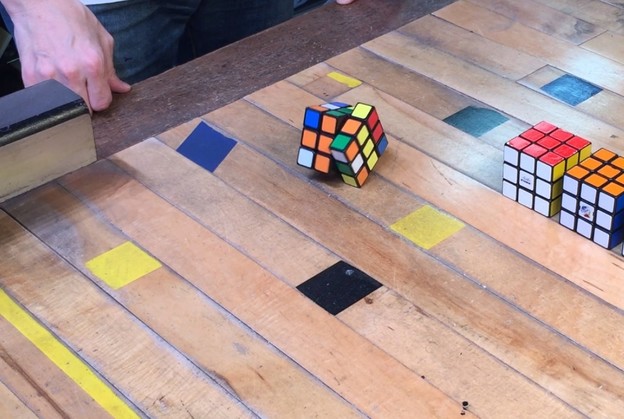 VIDEO: Rubikova kocka koja se sama slaže