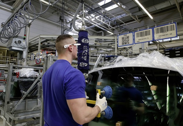 Volkswagen uvodi AR naočale u svoje pogone