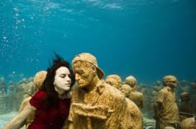 Otvoren podvodni muzej ljudskih kipova