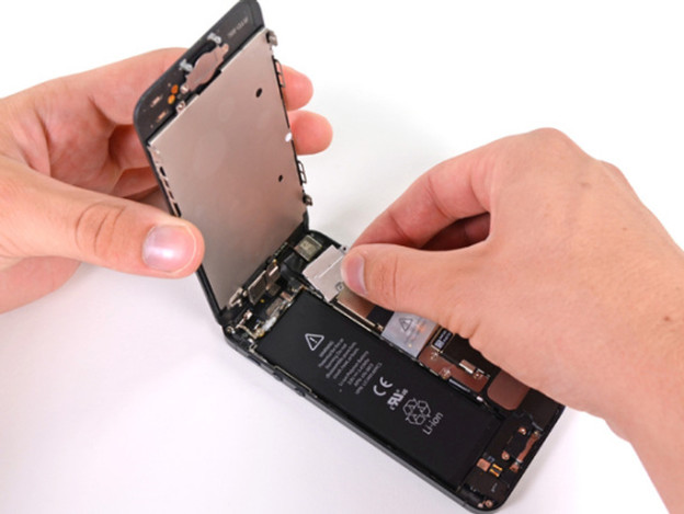 Apple priznao grešku na baterijama iPhonea 5s