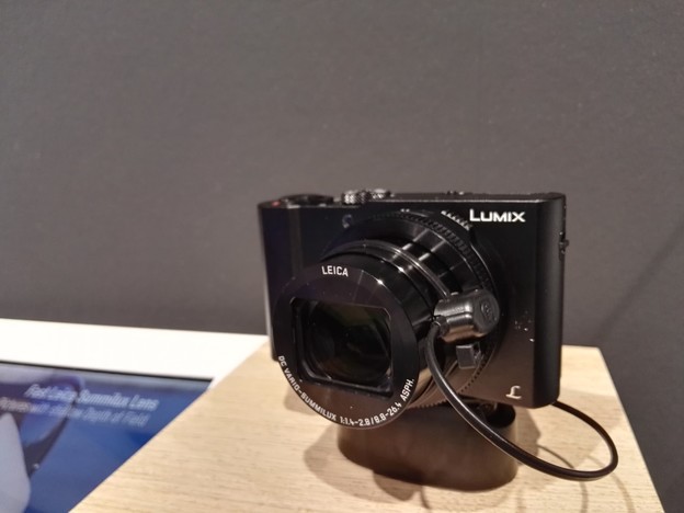 Predstavljen mali LUMIX LX15 4K fotoaparat