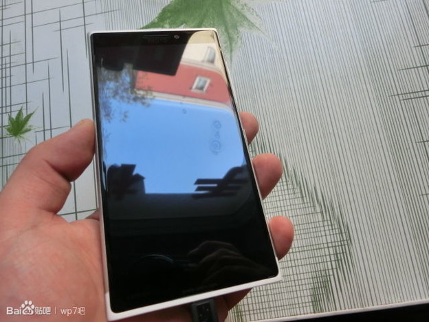 Prve slike Microsoft Lumia 1030 McLaren telefona