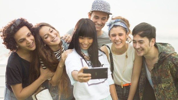 VIDEO: Lansiran selfie phablet Sony Xperia C3