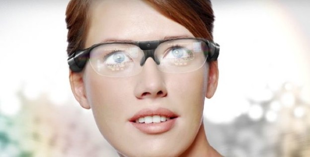 VIDEO: SeeThru, AR konkurent Google Glassu