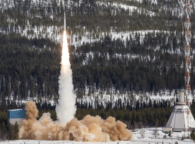 5 mikrogravitacijskih eksperimenata za 12 minuta 5 mikrogravitacijskih eksperimenata za 12 minuta