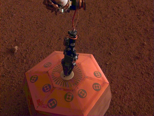 InSight postavio seizmometar na Marsovu površinu