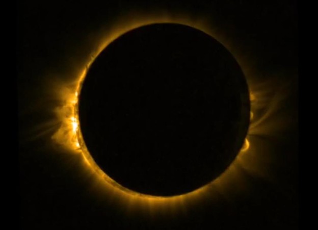 VIDEO: Evo kako je pomrčina Sunca izgledala iz svemira