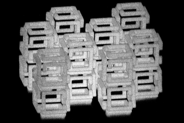 Smanjivanje 3D objekata do inačica na nanoskali