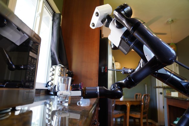 VIDEO: Toyotini roboti sve snalažljiviji u domovima