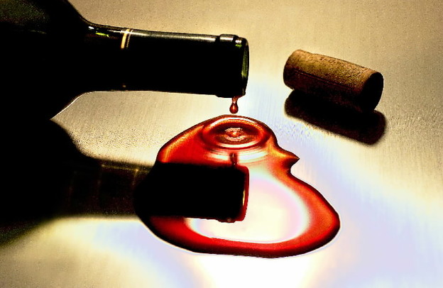 5 stvari koje možete napraviti s vinom, osim da ga popijete
