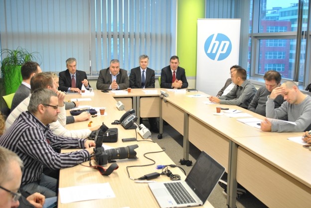 15 godina HP-a u Hrvatskoj i 75 godina u svijetu 15 godina HP-a u Hrvatskoj i 75 godina u svijetu