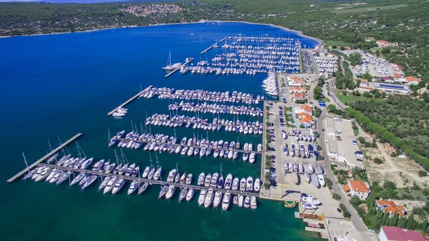 Aplikacija prati stanje brodova Aplikacija prati stanje brodova