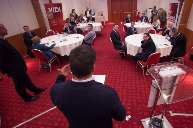 Dobar CIO menadžer mora biti obrazovan i kompetentan Dobar CIO menadžer mora biti obrazovan i kompetentan