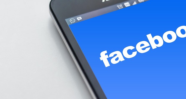 Facebook prihodovao 10 milijardi dolara od oglasa Facebook prihodovao 10 milijardi dolara od oglasa