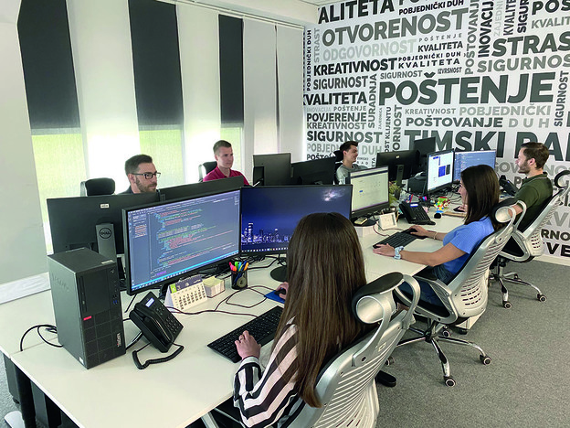 Fina: Sinergija razvojnih centara i IT učilišta Fina: Sinergija razvojnih centara i IT učilišta
