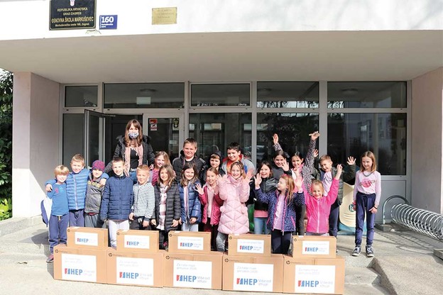 HEP darovao 100 novih računala hrvatskim osnovnim školama