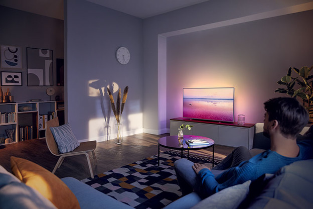 Philips Ambilight UHD LED Smart TV 6704 serija