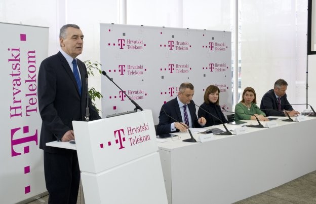 Prihodi u 2012. 7,456 milijardi kuna Prihodi u 2012. 7,456 milijardi kuna