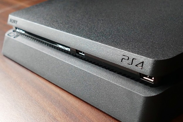 SONY: PS4 zarađuje a telefoni stvaraju gubitke