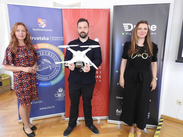 FOI učenicima i studentima nudi edukaciju za pilote dronova FOI učenicima i studentima nudi edukaciju za pilote dronova