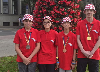 Hrvatske medalje na juniorskoj informatičkoj Olimpijadi
