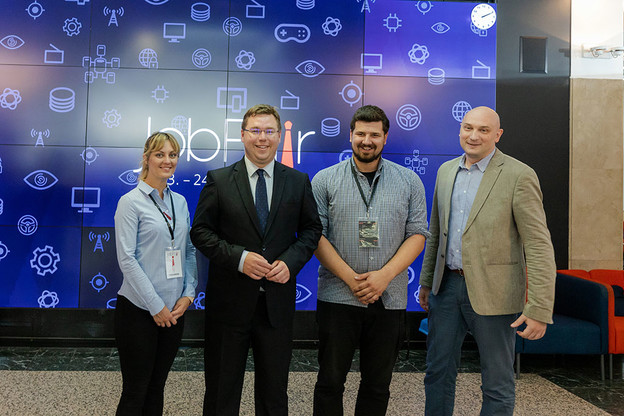 JobFair uz 3000 studenata posjetio i ministar rada JobFair uz 3000 studenata posjetio i ministar rada