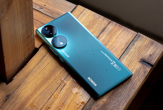 Recite što očekujete od novog telefona i osvojite HONOR 70 Recite što očekujete od novog telefona i osvojite HONOR 70