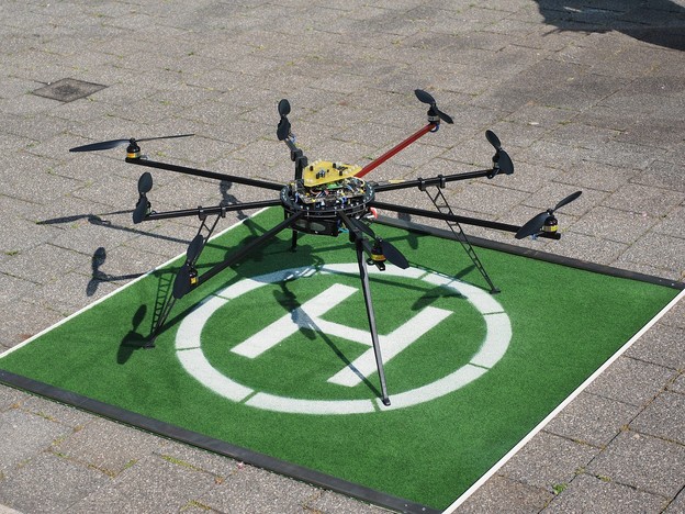 Indijska policija uvodi droneove sa suzavcem Indijska policija uvodi droneove sa suzavcem
