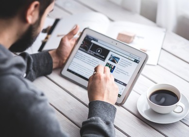 Ljudi provode više od 28 godina života online