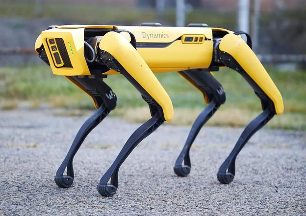Newjorška policija vratila robota Spota Boston Dynamicsu Newjorška policija vratila robota Spota Boston Dynamicsu