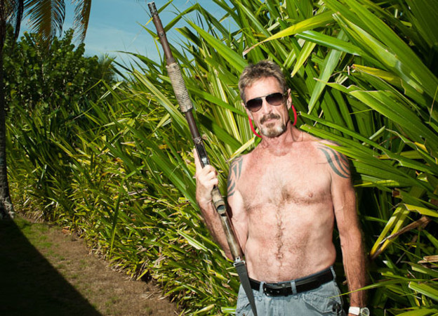 Osnivač antivirusne tvrtke John McAfee optužen za ubojstvo Osnivač antivirusne tvrtke John McAfee optužen za ubojstvo