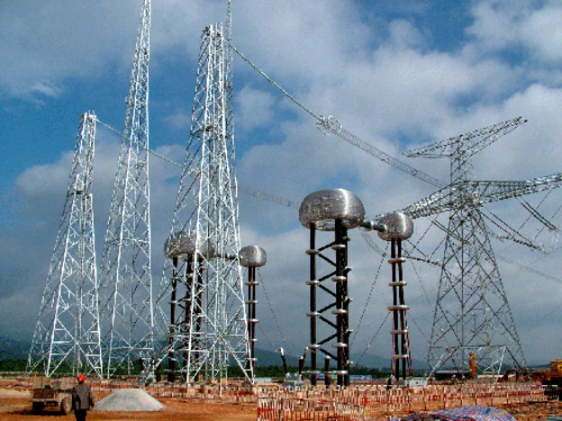 Pametna električna mreža s Internetom i TV-om Pametna električna mreža s Internetom i TV-om
