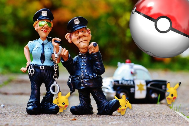 Policajci dobili otkaz zbog Pokemona Go Policajci dobili otkaz zbog Pokemona Go