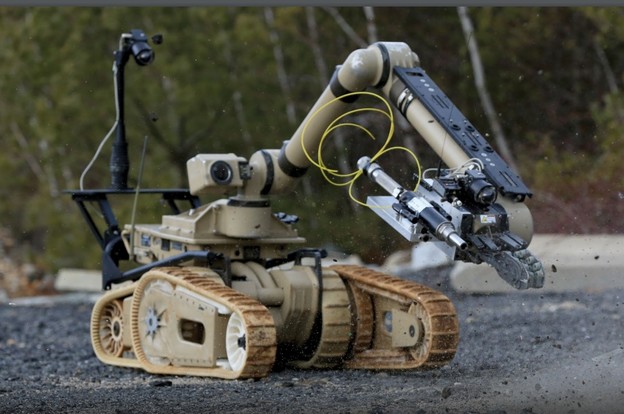 Policija robotom ubila snajperista u Dallasu Policija robotom ubila snajperista u Dallasu