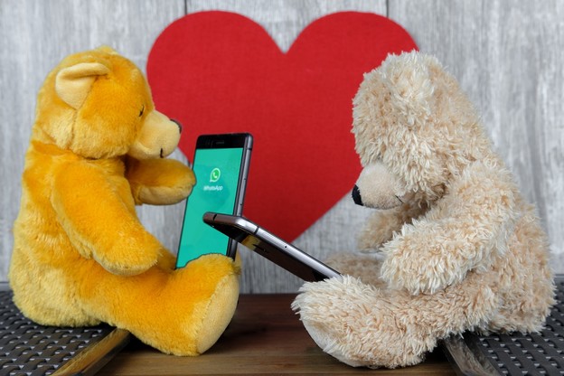 Šef Vibera poziva na bojkot WhatsAppa Šef Vibera poziva na bojkot WhatsAppa