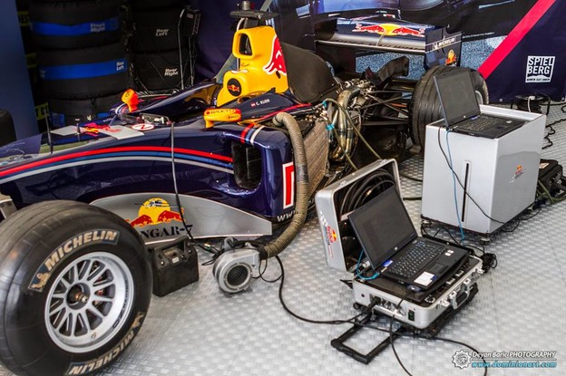 Vidijev test fotića na oktanskom spektaklu Formule 1 Vidijev test fotića na oktanskom spektaklu Formule 1