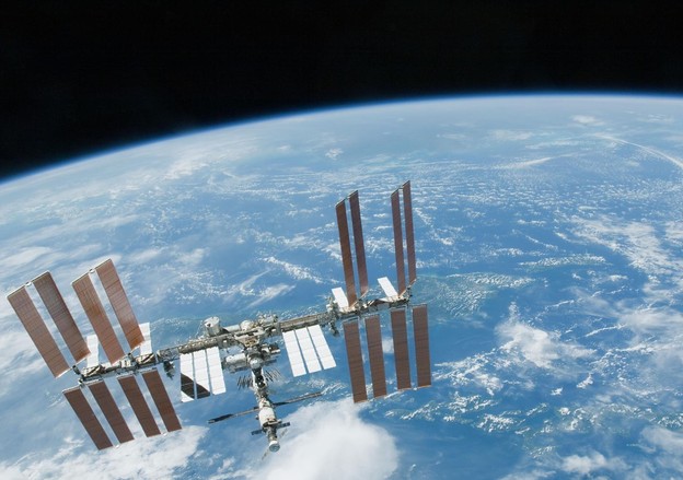 Zuckerberg intervjuira astronaute u živom prijenosu Zuckerberg intervjuira astronaute u živom prijenosu
