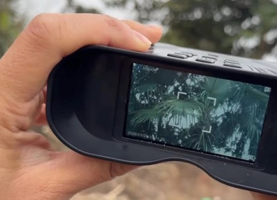 Dalekozor za noćni vid s umjetnom inteligencijom